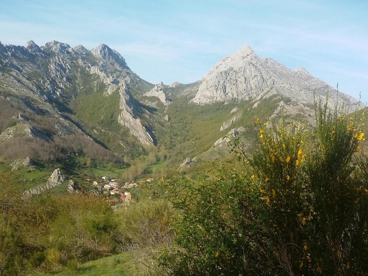 Penzion La Hospederia De Salamon Exteriér fotografie